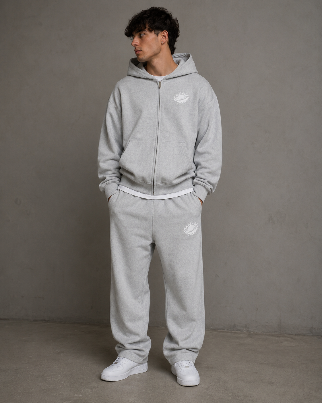 BASE LINE TRACKSUIT LIGHT GREY - Surpass The World