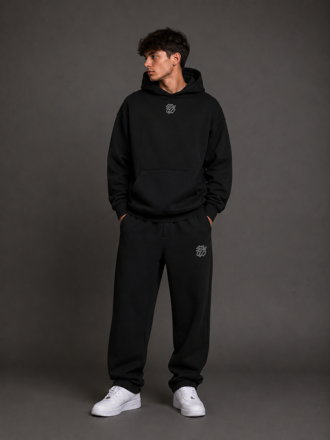 RECEIPT TRACKSUIT BLACK - Surpass The World