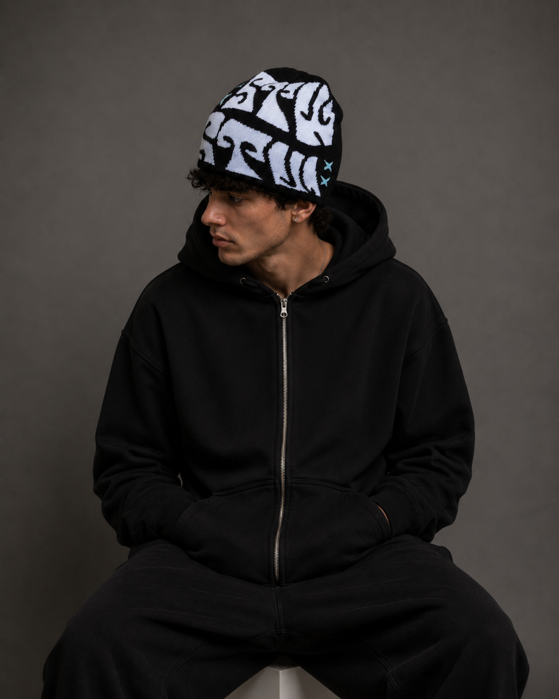 FIRST STEPS BEANIE - Surpass The World